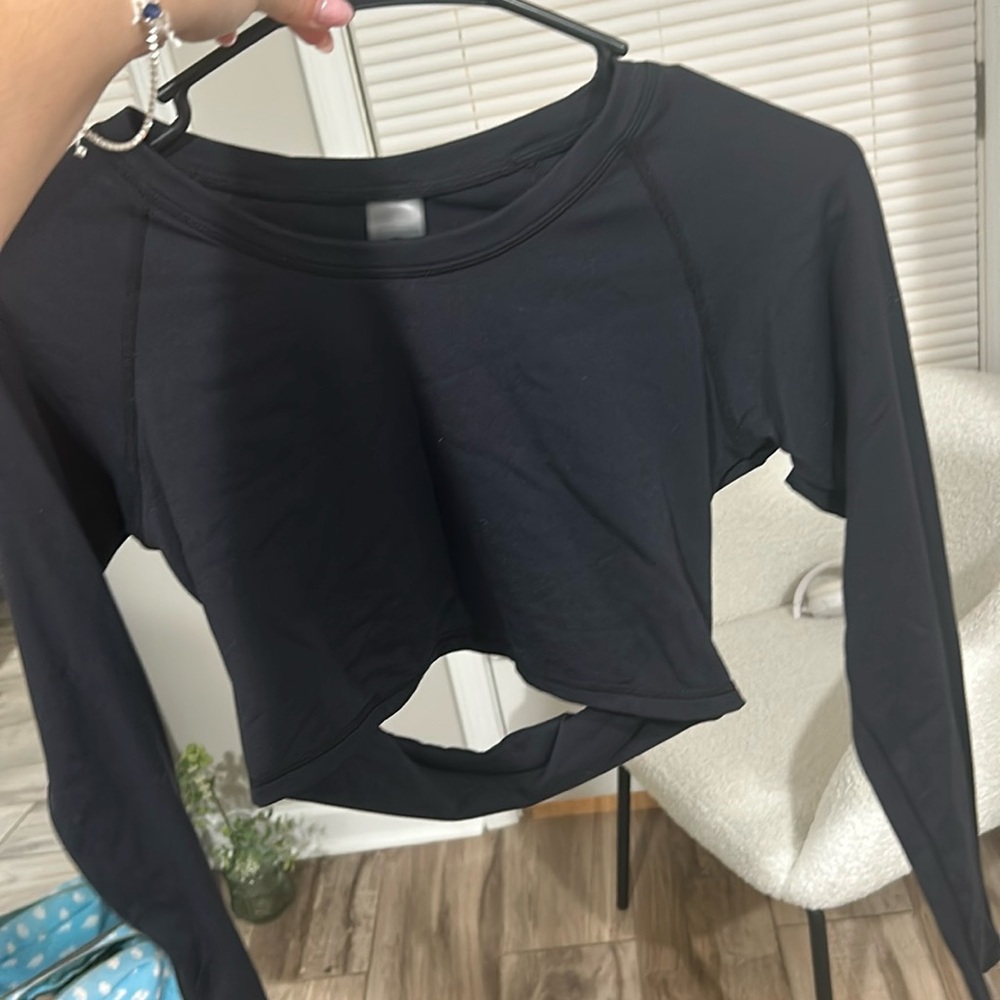 Mono B workout top